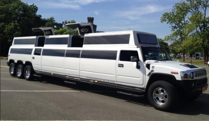 Hire Hummer Transformer Limousine for your prom party 2023
